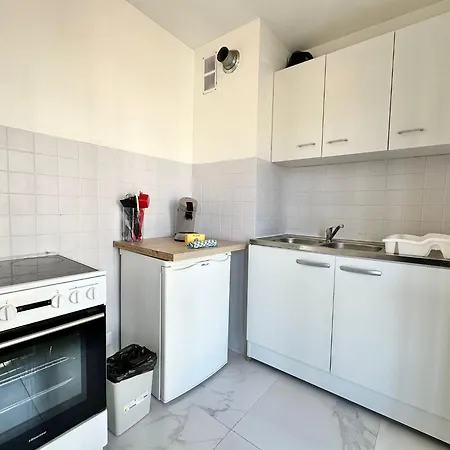Studio - Plage A 50m, Tram, Wifi Et Commerces Nice